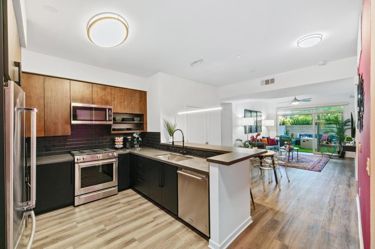 Fairfax District Chic City Oasis 2 Bedroom Apt With Den 136 Los Ángeles Exterior foto