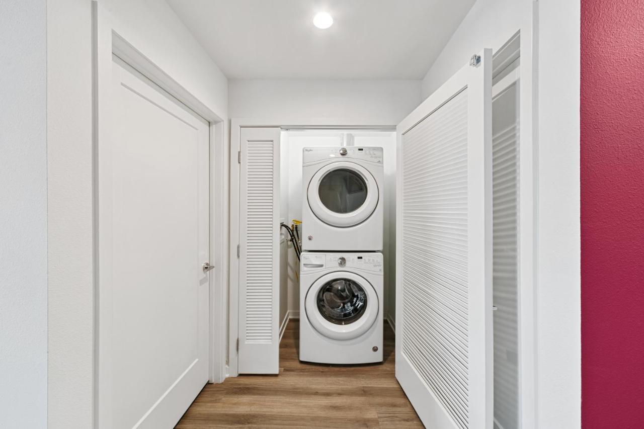 Fairfax District Chic City Oasis 2 Bedroom Apt With Den 136 Los Ángeles Exterior foto