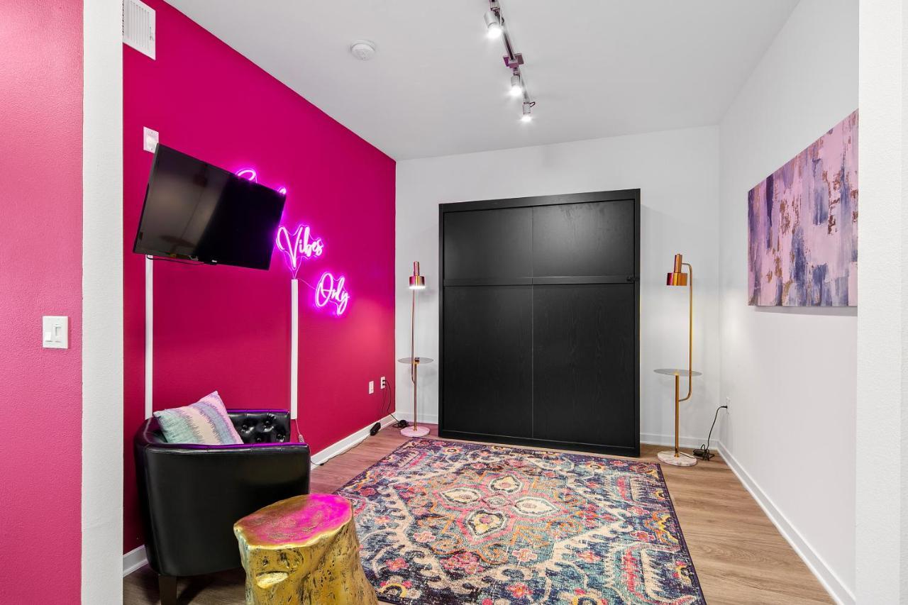 Fairfax District Chic City Oasis 2 Bedroom Apt With Den 136 Los Ángeles Exterior foto
